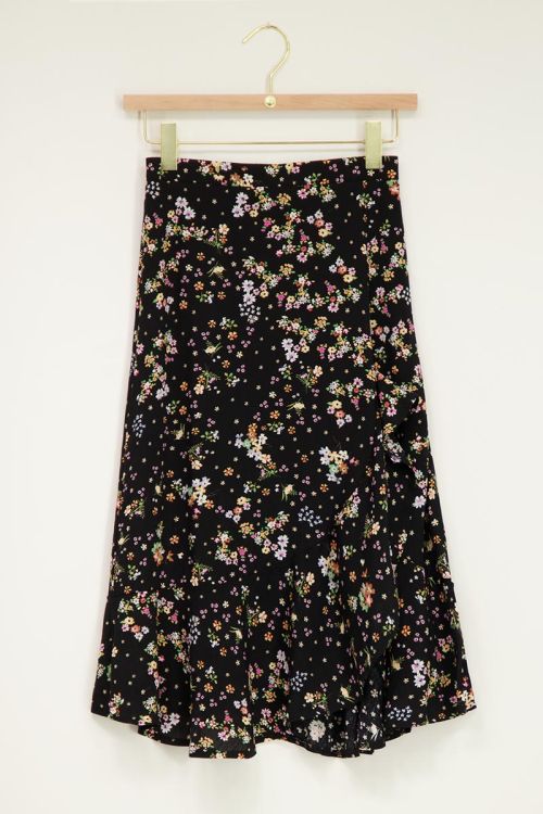Zwarte midi rok met bloemen