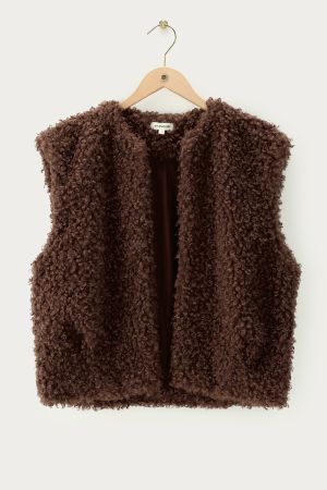 Braune Weste aus Kunstpelz