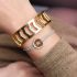 Armband letter