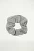 Grijze scrunchie ribstof, haarelastiek