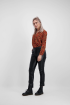 Rode overslag blouse luipaard, blouse met print - styleshoots afbeelding - voorzijde