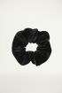Zwarte scrunchie velvet, Haarelastiekje