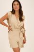 Beige mouwloze playsuit met overslag | My Jewellery