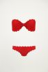 Bikini rood geribbeld, bikini's