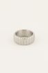 Iconic brede ring met ribbels