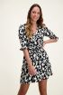 Zwart-witte overslagjurk | Jurkje western print My jewellery
