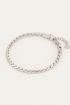Armbandje gedraaid