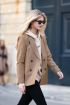 Taupe blazer met dubbele knopen | My Jewellery