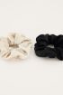 Zwart & witte velvet scrunchie set