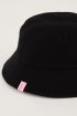 Zwarte bucket hat