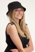 Zwarte bucket hat