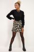 Zwarte trui met hoge col & ruffles