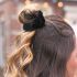Zwarte scrunchie velvet, Haarelastiekje