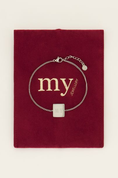 Engraved bracelet with square charm