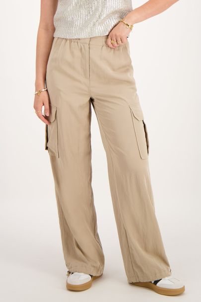 Beige cargo broek met elastieken tailleband