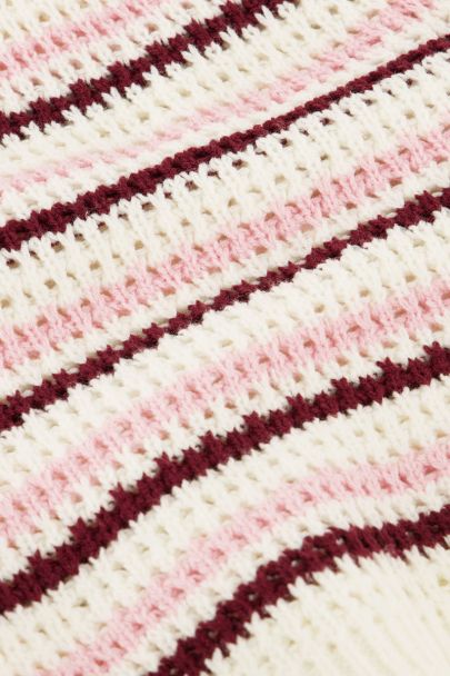 Beige knitted shorts with stripes