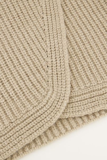 Beigefarbener Strickrock mit Überlappung