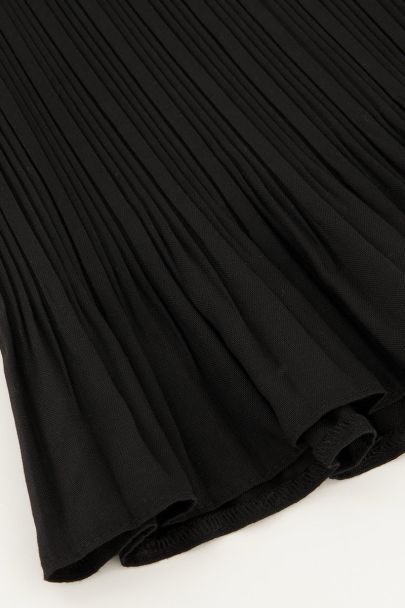 Black Pleated Mini Skirt