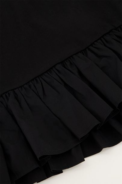 Zwarte T-shirt jurk met ruffles