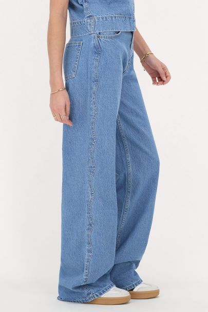 Blue wide leg jeans with wave