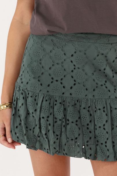 Grüner Ballonrock mit Stickerei