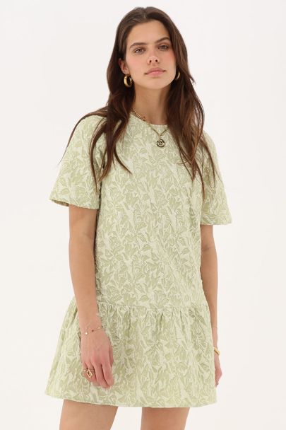 Robe en jacquard vert à manches courtes