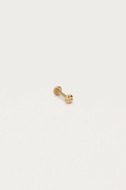 Iconic oor piercing met mini klaver