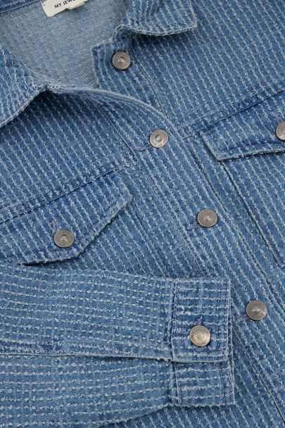 Hellblaue Bouclé-Jeansjacke
