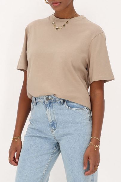 Lichtbruin T-shirt met "M" logo