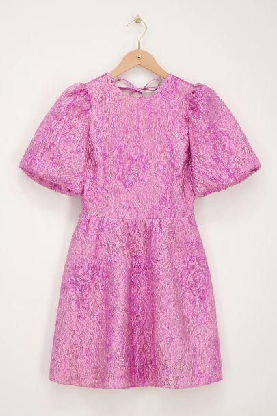 Robe en jacquard rose à manches bouffantes