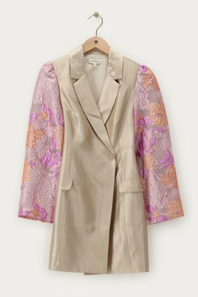 Robe blazer beige à manches larges