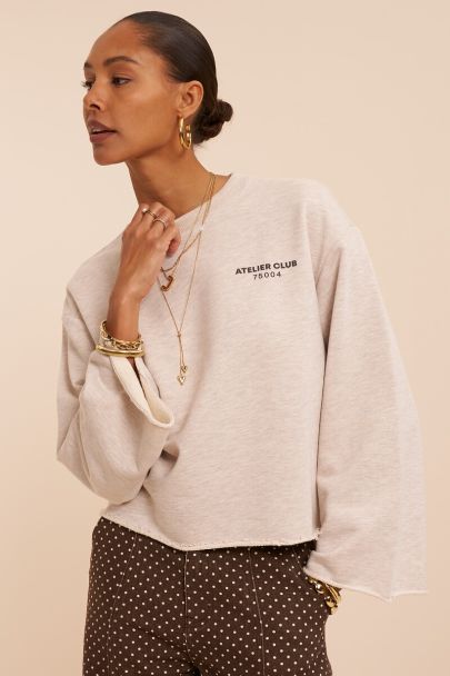 Sweat beige boxy à imprimé au dos 'Rue de rosiers'