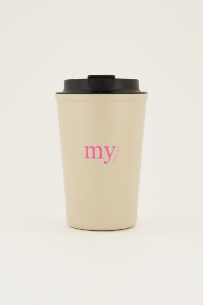 Beigefarbener Kaffeebecher