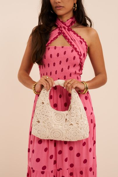 Sac en crochet beige avec fleurs 