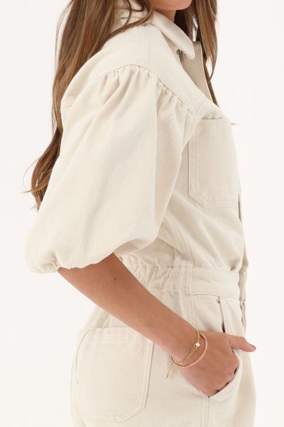 Beige denim playsuit met pofmouwen