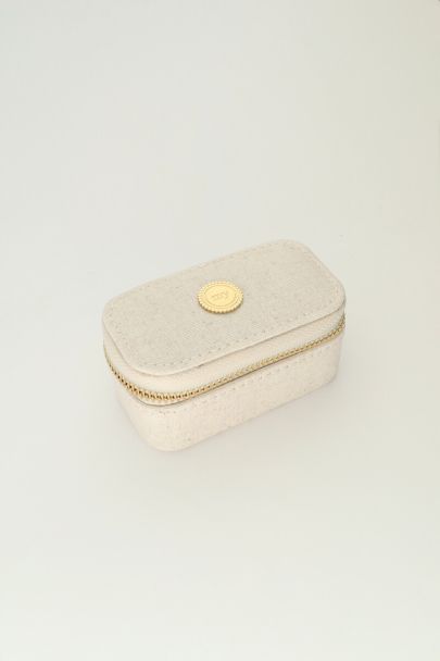 Beigefarbenes Schmucketui in Leinenoptik klein