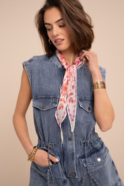 Beige scarf with red pink paisley print