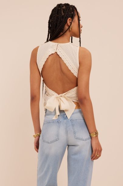 Top en crochet beige dos nu