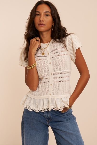Beige top met ajour en korte mouwen