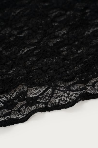 Zwarte kanten top met ruffles