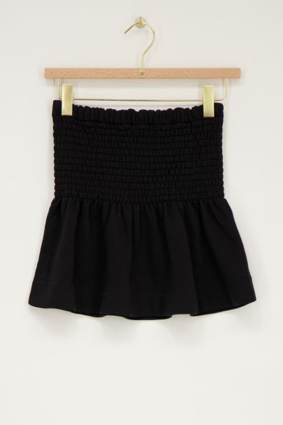 Black mini skirt with elastic band