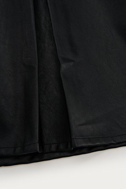 Zwarte PU top met korte mouwen