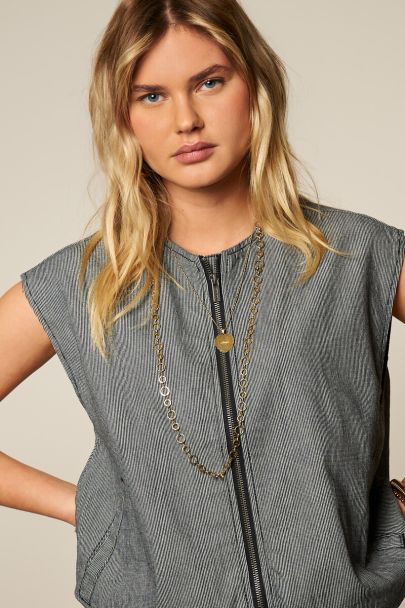 Black striped gilet in balloon look