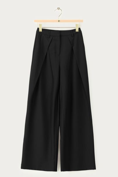 Zwarte pantalon met plooien