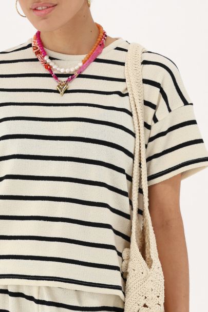 Zwart-wit gestreept T-shirt