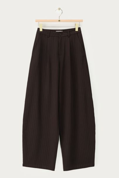 Bruine barrel pantalon met krijtstrepen