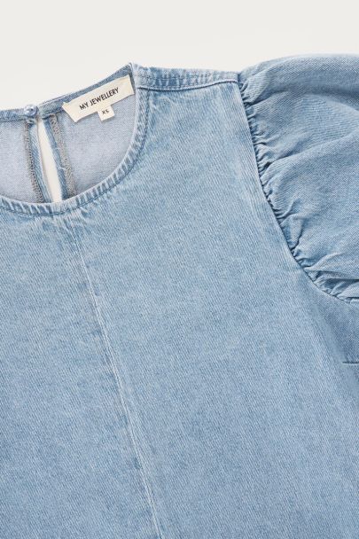 Blauwe denim jurk met korte pofmouwen