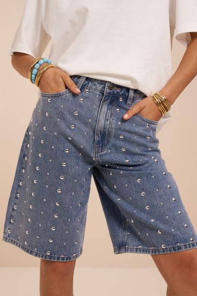 Short en jean bleu clout&eacute; 