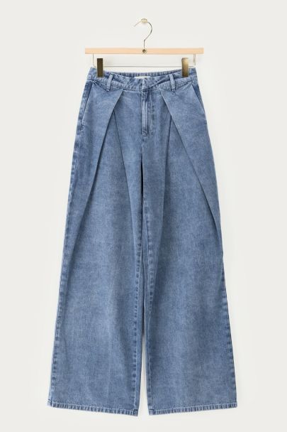 Pantalon en denim bleu à plis