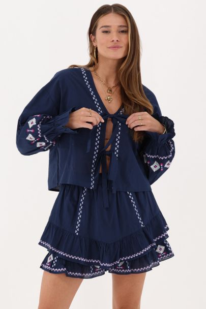 Blauwe skort met embroidery details